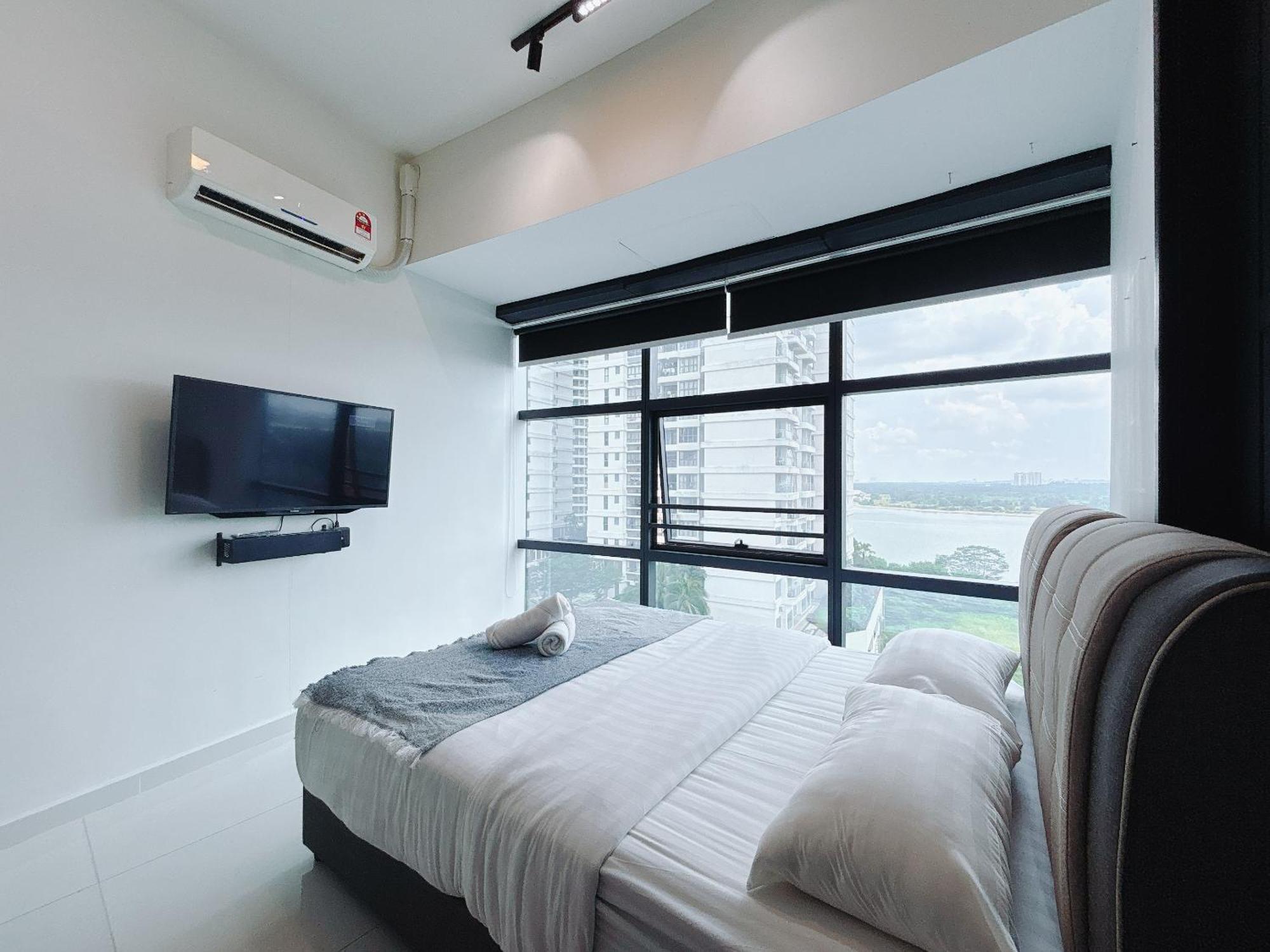 Country Garden Danga Bay By Lions Bay Daire Johor Bahru Oda fotoğraf